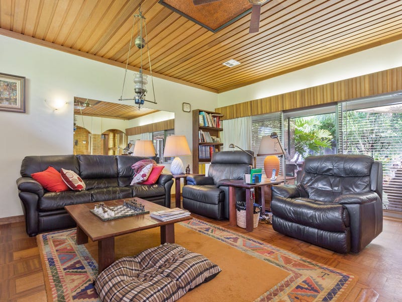 12 Hillier Cres, Hamilton Hill, WA 6163