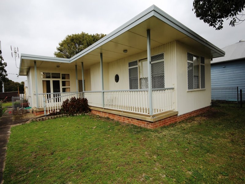 70 Lake Rd, Swansea, NSW 2281 Property Details