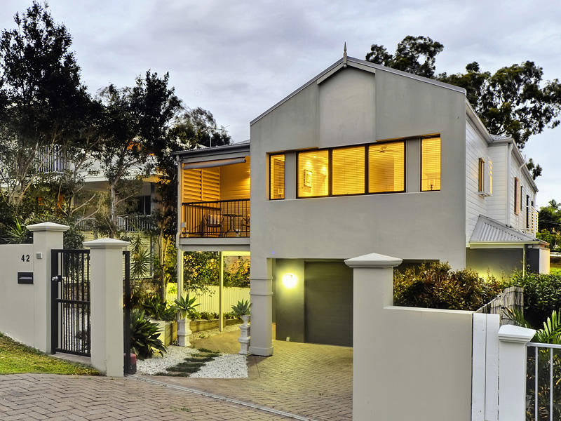 42 Kuranda Street, Balmoral, Qld 4171 Property Details