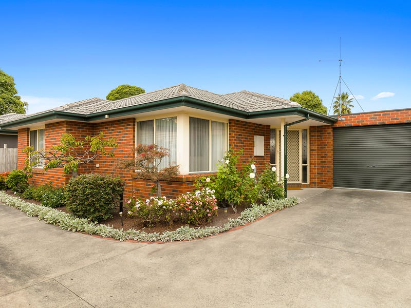 Unit 2, 28 ROUGHEAD STREET, Leongatha, Vic 3953 Property Details