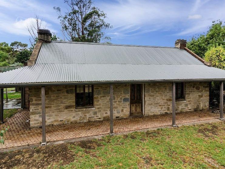 16 Adelaide Road, Mount Barker, SA 5251