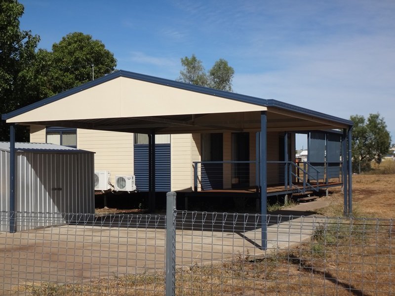 8 Retro Street, Capella, Qld 4723 Property Details