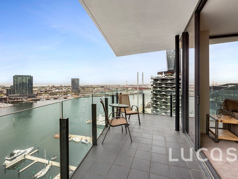 Minimalist Pinnacle Luxury Apartments Melbourne 