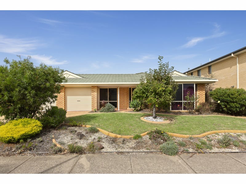 42 Victoria Street, Safety Beach, VIC 3936