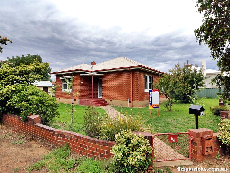 45 Hardy Avenue, Wagga Wagga, NSW 2650