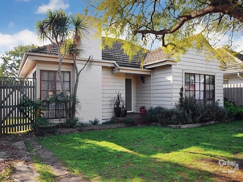 25 Stuart Avenue, Cheltenham, VIC 3192