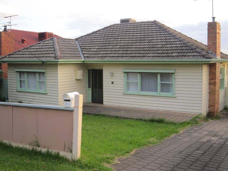 11 Mcmahons Road, Coburg North, Vic 3058