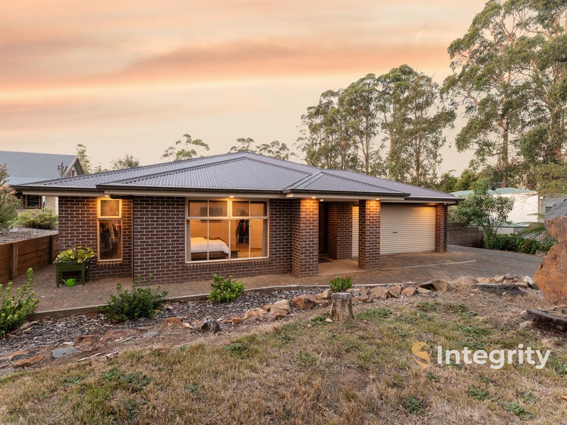 37 Victoria Road, Kinglake, Vic 3763 House for Sale