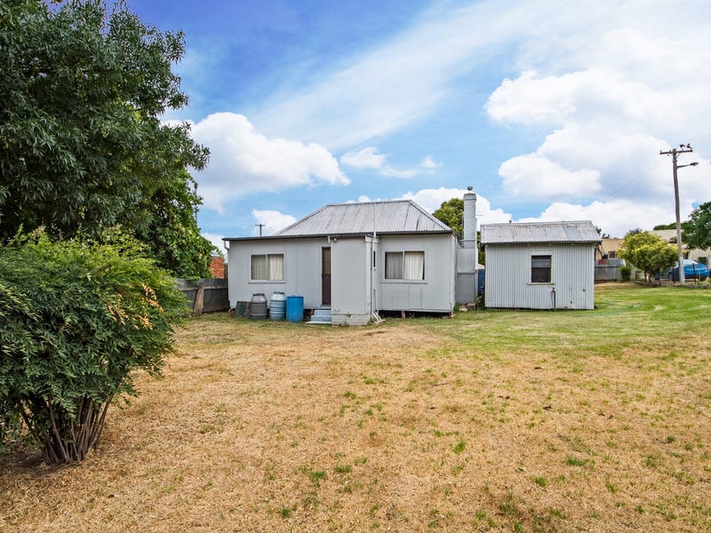 4 Brougham Street, Cowra, NSW 2794