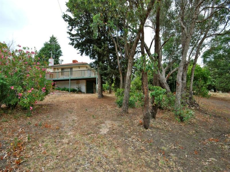 20 Pages Way, Martin, WA 6110