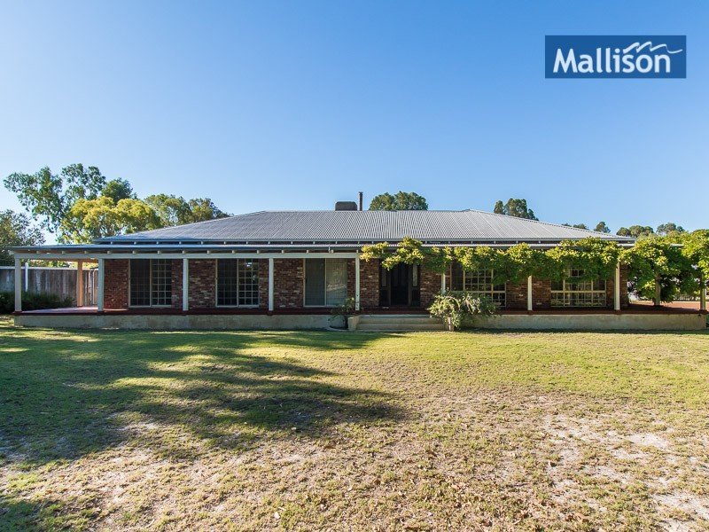 12 Foxton Drive, Oakford, WA 6121 Property Details