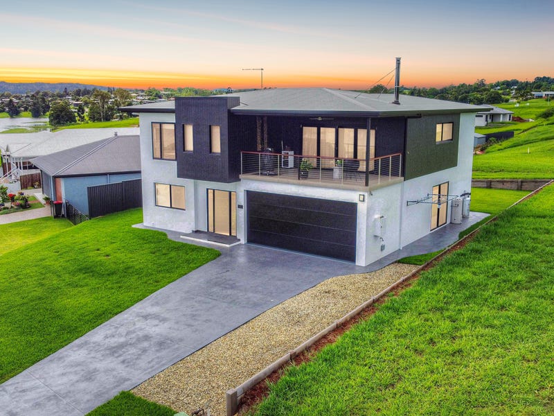 4 Waterfront Terrace, Yungaburra, Qld 4884 House for Sale