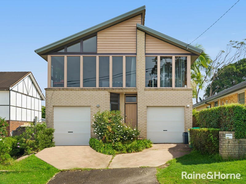 18 Frederick Street, Point Frederick, NSW 2250