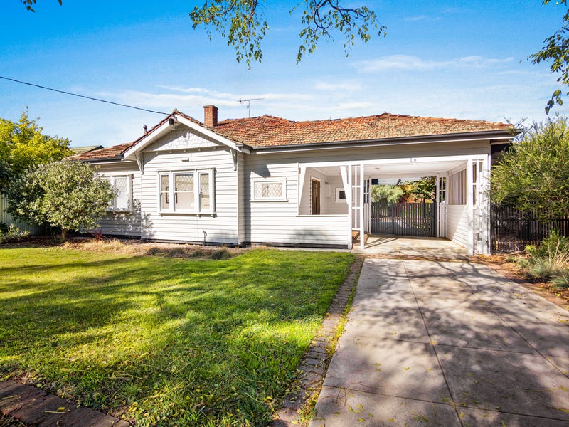 26 Henry Street, Horsham, Vic 3400 House for Sale