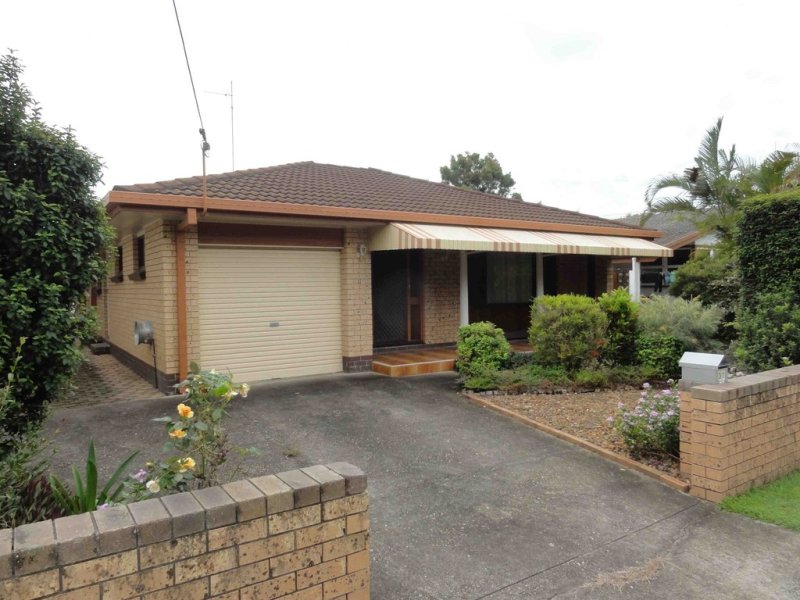 31 Cawthray Street, Biggera Waters, QLD 4216