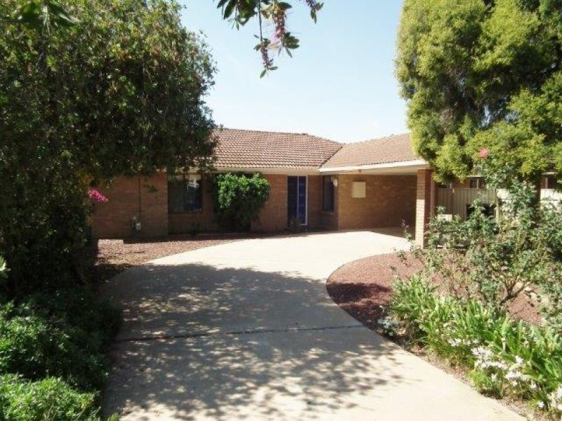 32 Leaver Street, Yenda, NSW 2681 Property Details