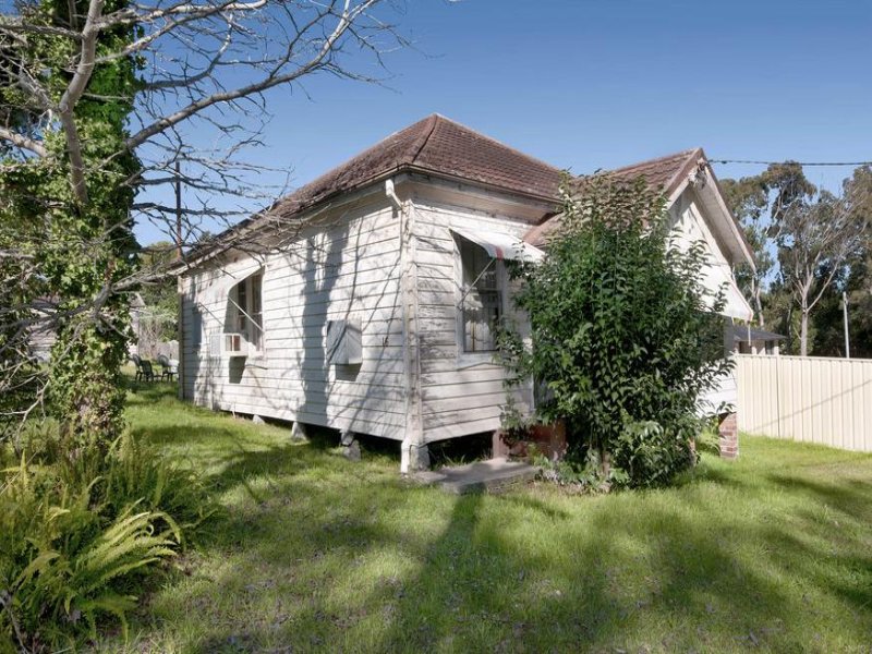 16 Oak Street, Toronto, NSW 2283 Property Details