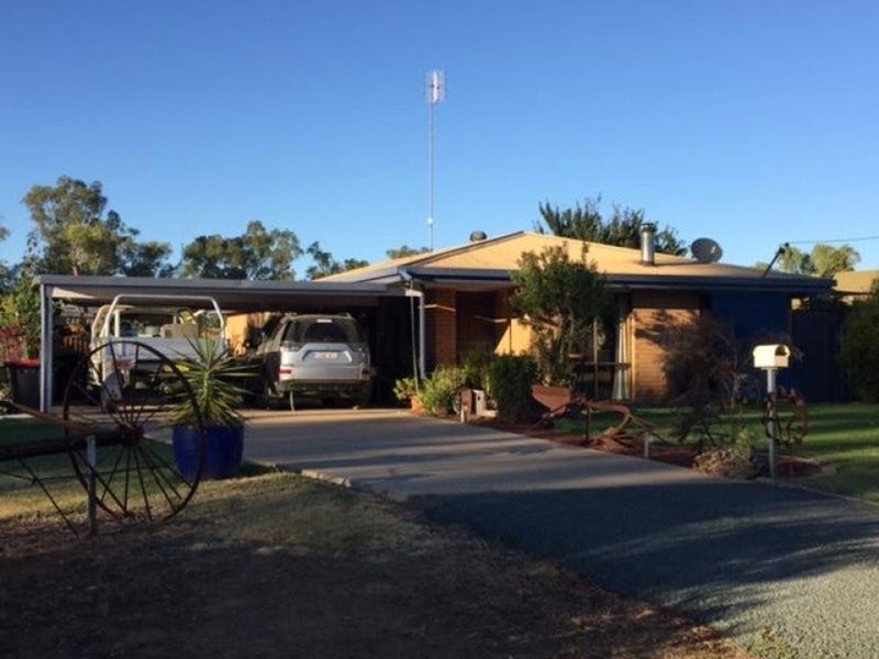 42 Nyang Street, Moulamein, NSW 2733