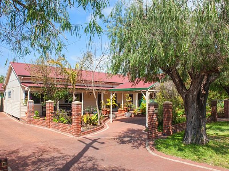 136 Marine Terrace, Busselton, WA 6280 Property Details