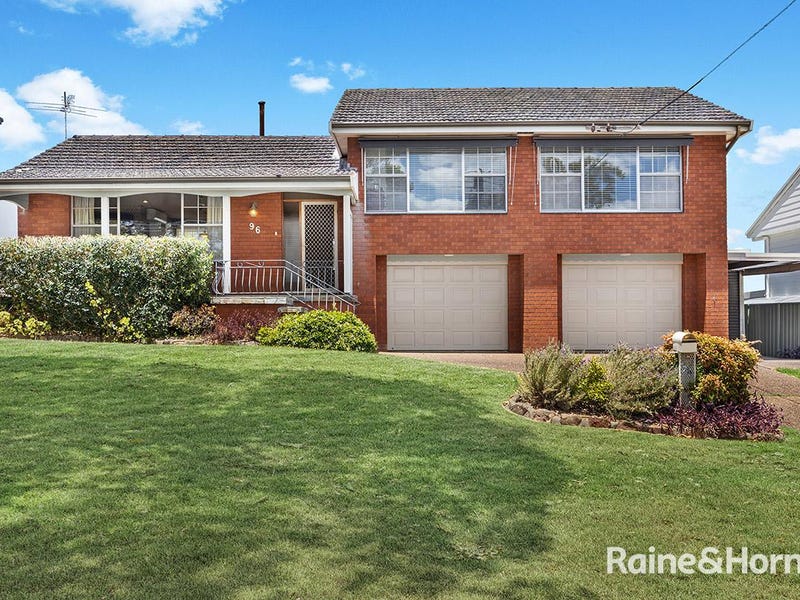 96 Andrew Road, Valentine, NSW 2280 Property Details