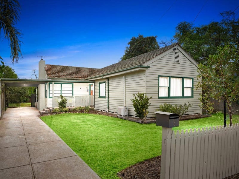 8 Scotsburn Grove, Werribee, VIC 3030