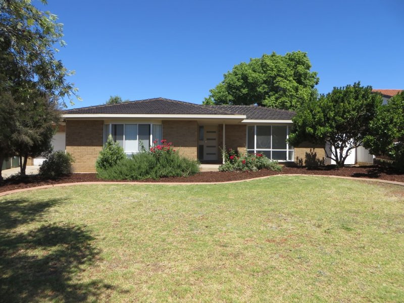 14 Robertson Street, Griffith, NSW 2680