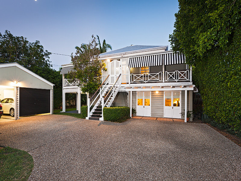 64 Mearns Street, Fairfield, Qld 4103 Property Details