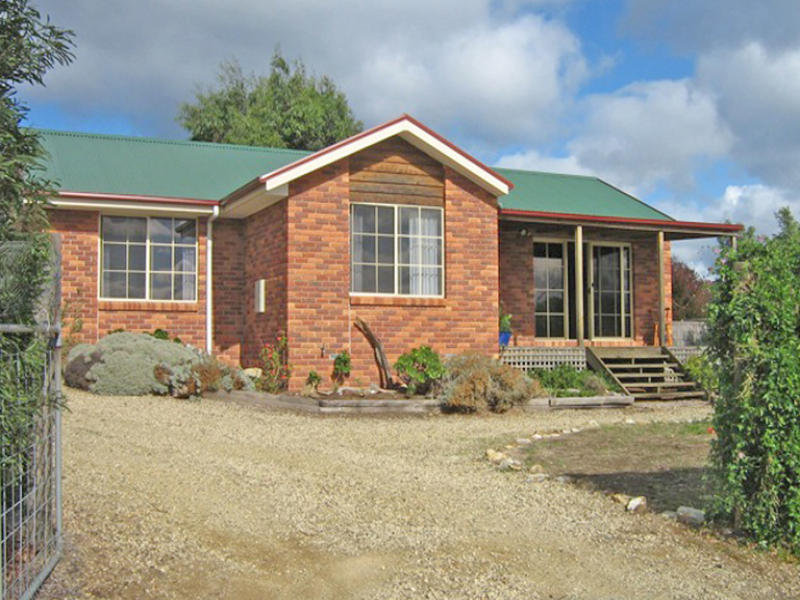 5 Meadows Place, Opossum Bay, TAS 7023
