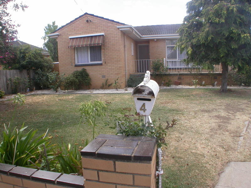 4 Malcolm Street, Bacchus Marsh, VIC 3340