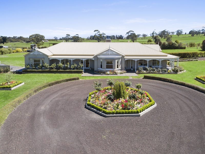 60 Roberts Road, Cobden, VIC 3266