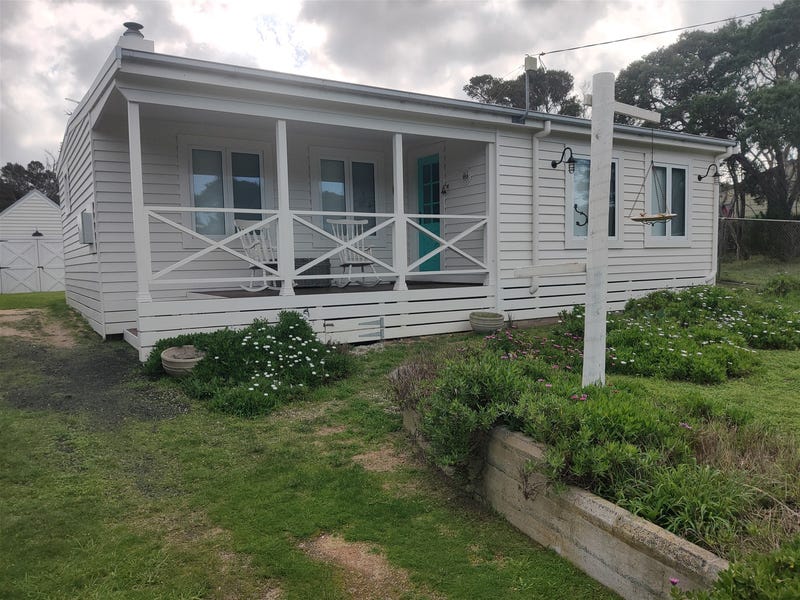 38 Shoreline Drive, Golden Beach, VIC 3851