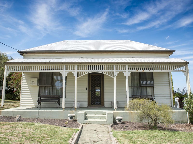 17 Robertson Street, Casterton, Vic 3311 House for Sale realestate