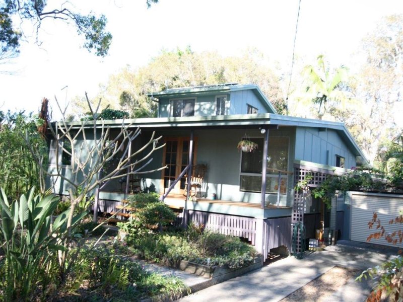 8 Bracken Street, Woorim, Qld 4507 Property Details