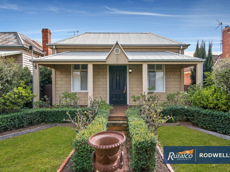 11 Muir Avenue, Kerang, Vic 3579 Property Details