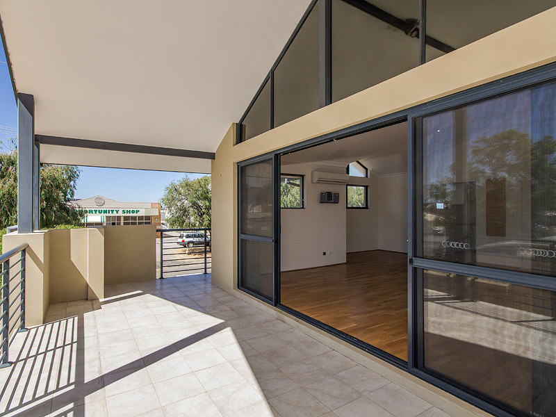 1/18 Davey Street, Mandurah, WA 6210 Property Details