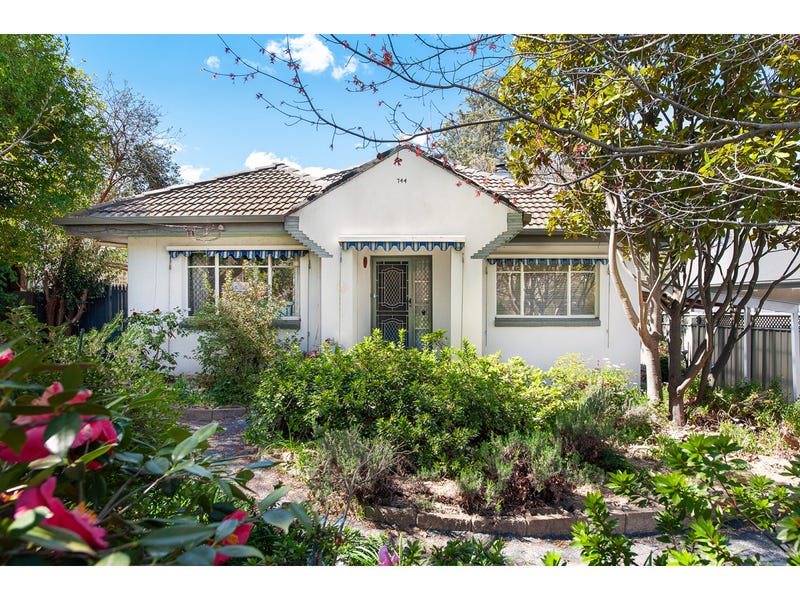 744 Sackville Street, Albury, NSW 2640 Property Details