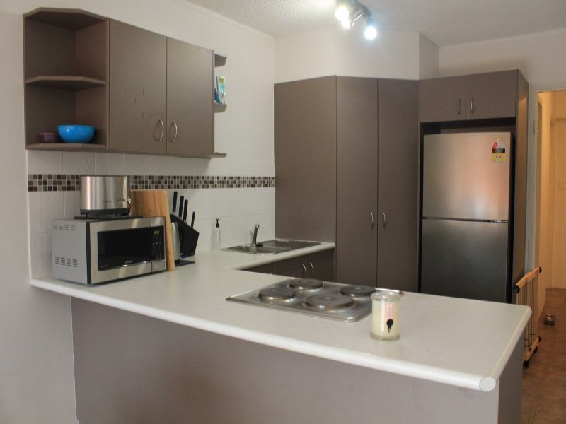 7/1976 Gold Coast Highway, Miami, Qld 4220