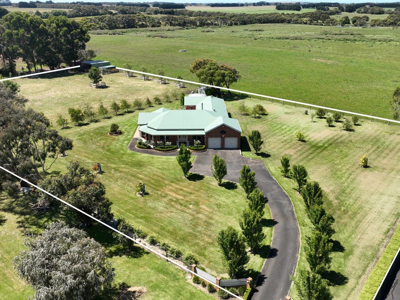 37 Kiaman Close, Bushfield, Vic 3281 Property Details