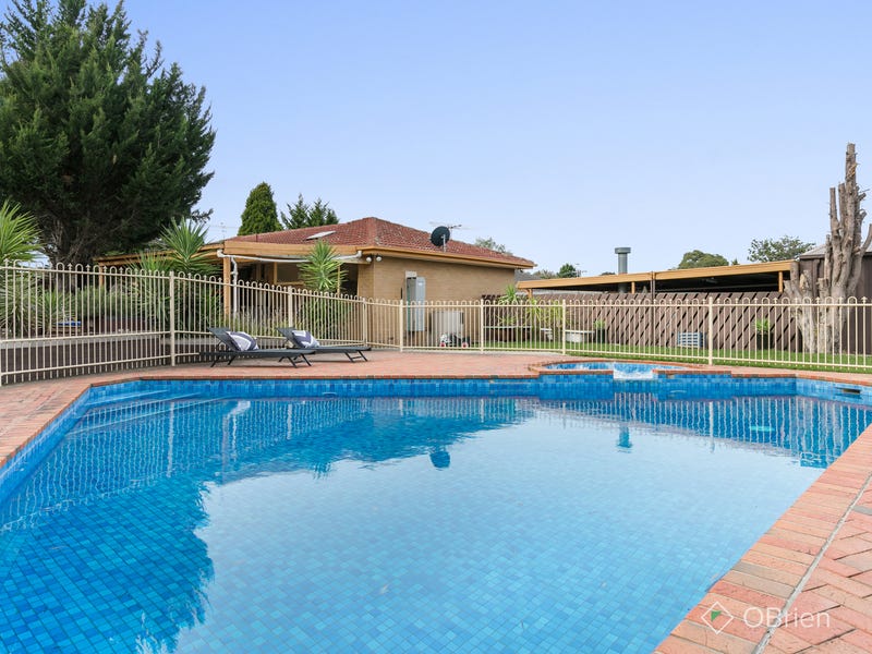 5 Solley Court, Carrum Downs, VIC 3201 - realestate.com.au