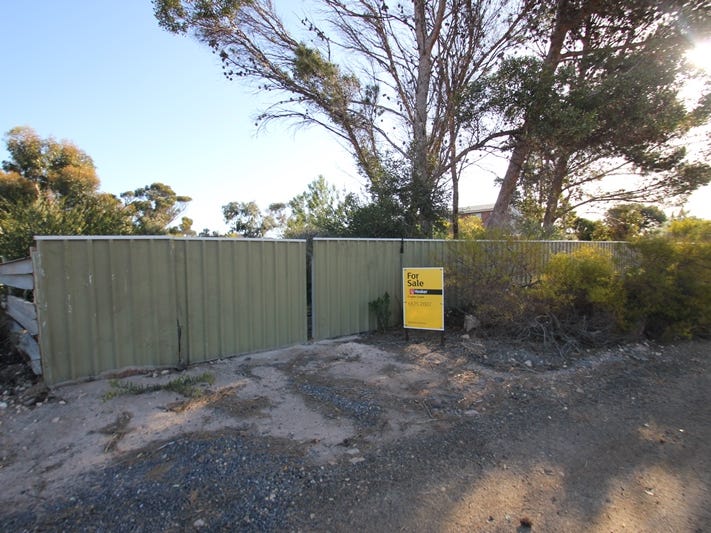 6 Moonta Road, Moonta Bay, SA 5558