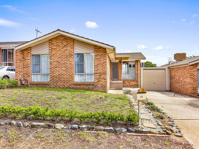 11 Revell Close, Gordon, ACT 2906