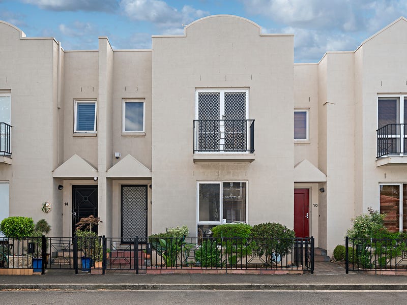 12 Davies Street, Port Melbourne, Vic 3207 Townhouse for Sale