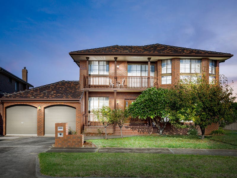 13 Capri Cres, Avondale Heights, VIC 3034