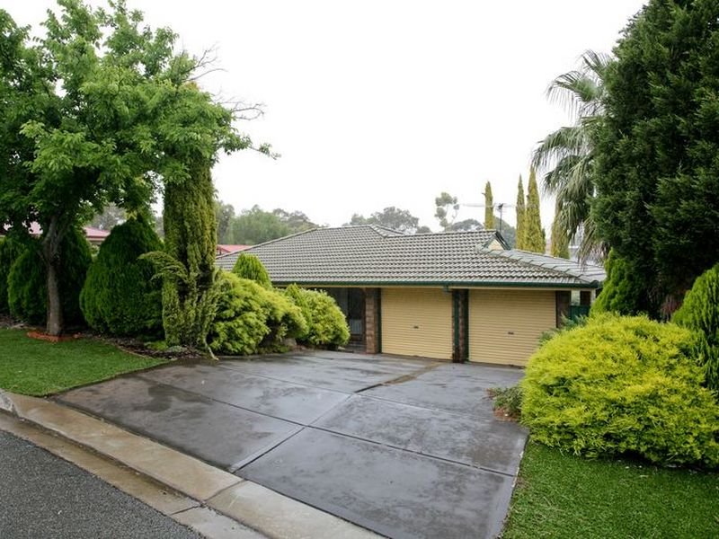 32 Hudson Lowe Drive, Greenwith, SA 5125 Property Details