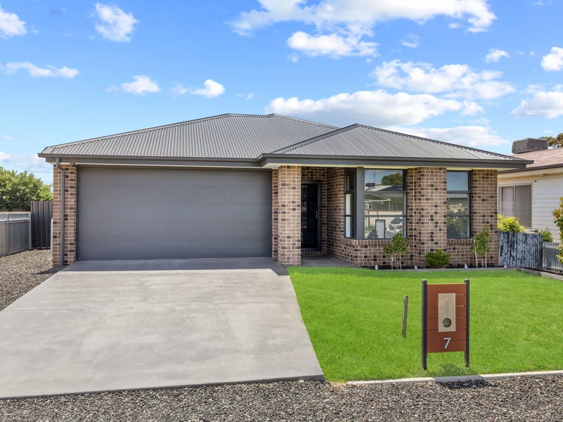 7 Mokana Street, Kerang, Vic 3579 House for Sale