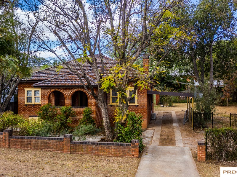 24 Raglan Street, Tamworth, NSW 2340 Property Details