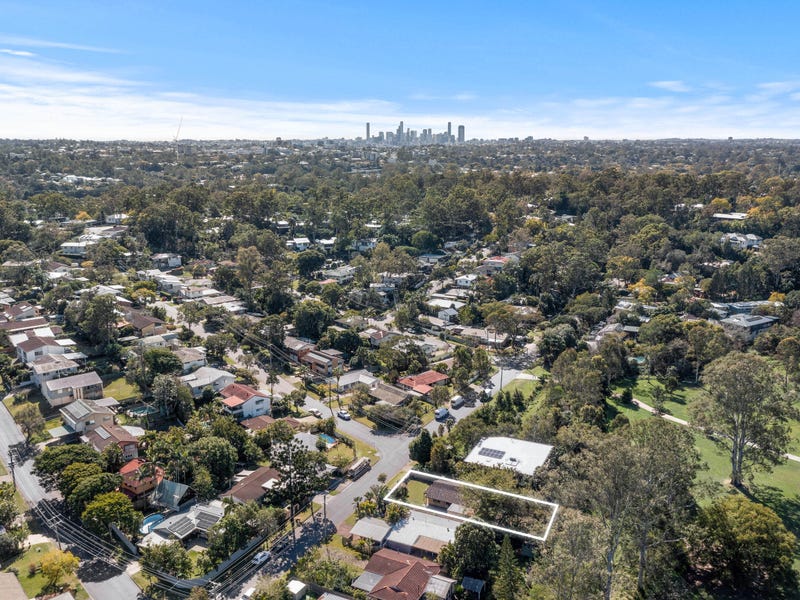 52 Dobell Street, Indooroopilly, Qld 4068 House for Sale realestate