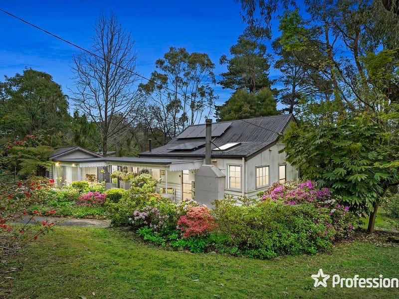 12 Banool Avenue, Mount Evelyn, VIC 3796