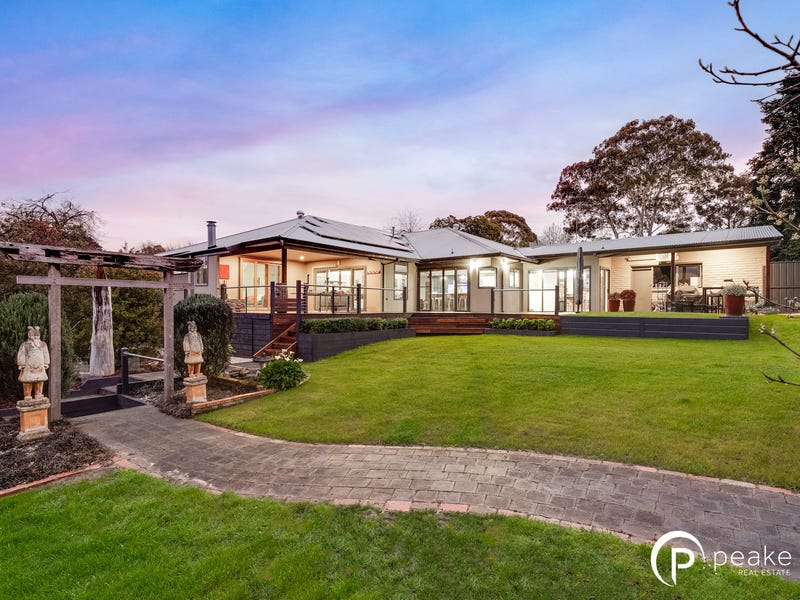 3234 Beaumont Road, Berwick, Vic 3806 Property Details