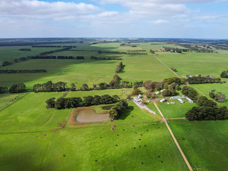 320 Glengleeson West Road, Macarthur, Vic 3286 Dairy for Sale